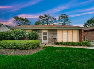 17213 Park Ave, Lansing, IL