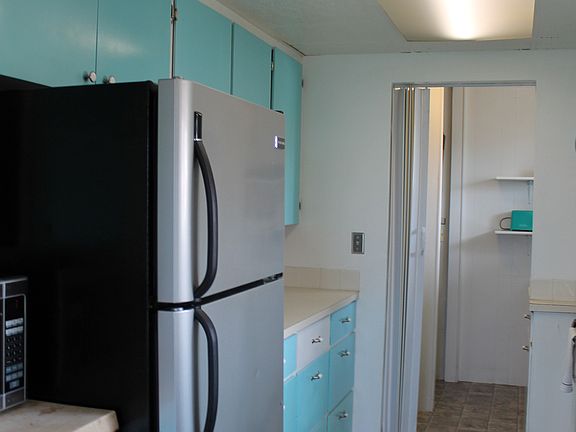 2nd image of 120 W Inglewood Ave