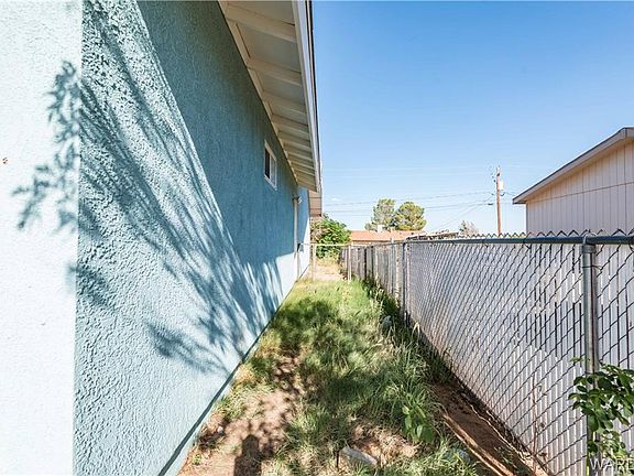 3rd image of 4786 N Leland Ln