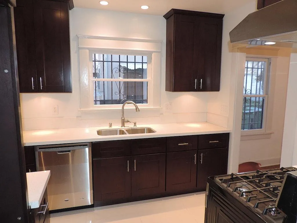 1159 N Wilton Place — Photo 4