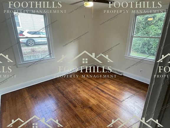 3rd image of 2704 Whitehall Ave