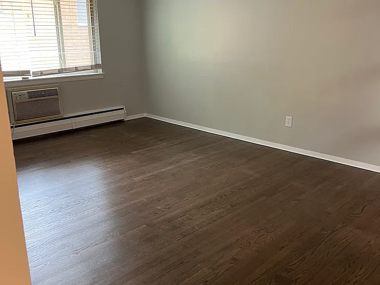 3346 S Whitnall Ave — Photo 6