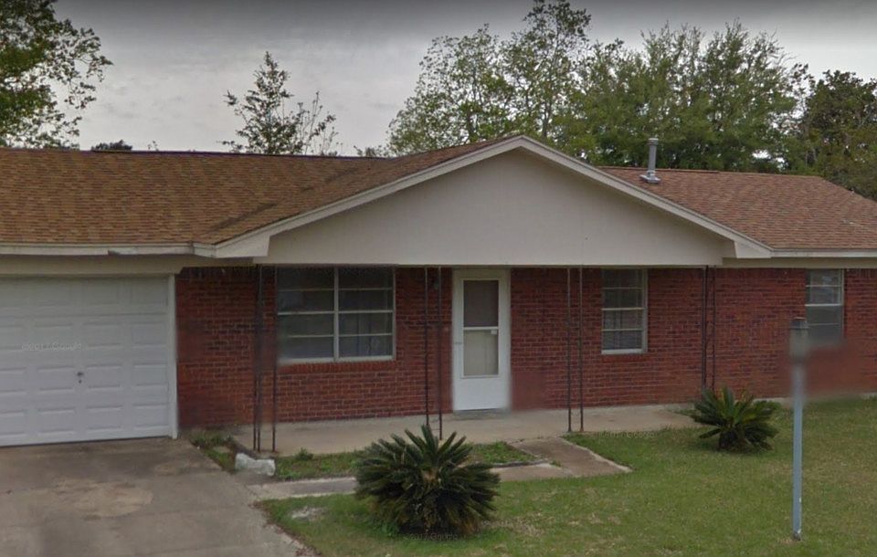 1st image of 107 Kerns Dr