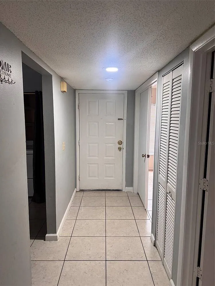 2 bed, 2.0 bath, 948 sqft, $1,650 — Photo 3