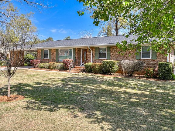 4th image of 2705 Rosewood Drive