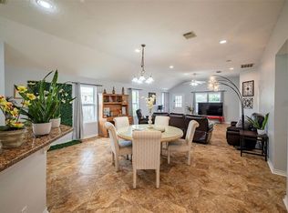 1 Clara Barton Ln, Galveston, TX 77551