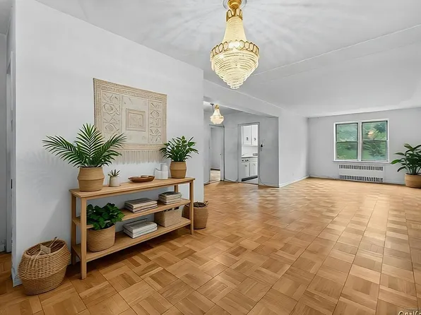 800 Grand Concourse APT 1CN, Bronx, NY 10451
