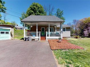 16 Carroll St, Newburgh, NY 12550