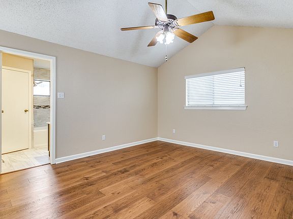 4th image of 317 S Macarthur Blvd