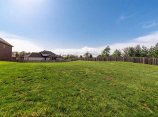 1399 N Rockingham Ave, Nixa, MO 65714