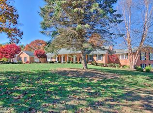 2257 Lubna Dr, Christiansburg, VA