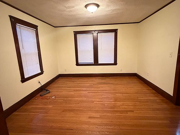 3rd image of 40 Chester St Floor 1