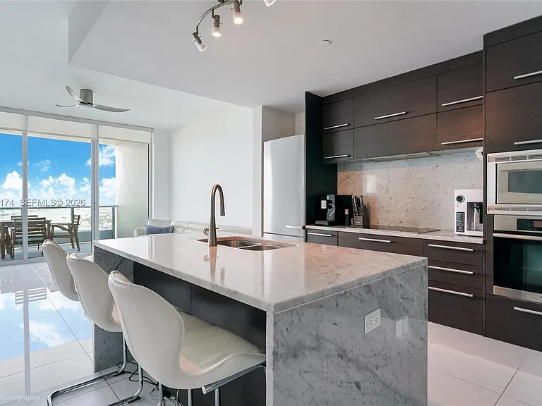 900 Biscayne Blvd #3407 — Photo 2