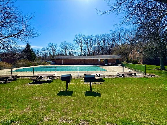 4th image of 6995 Carriage Hill Dr APT 101