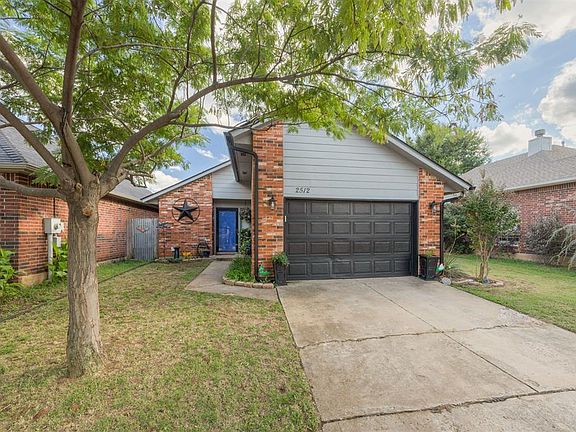 2nd image of 2512 Lee Ln