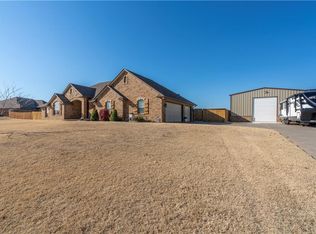 1007 Whispering Ridge Dr, Tuttle, OK 73089