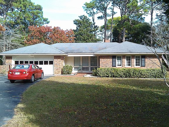 4th image of 402 Dogwood Cir