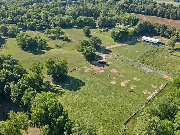 4th image of 341 Long Hole Rd