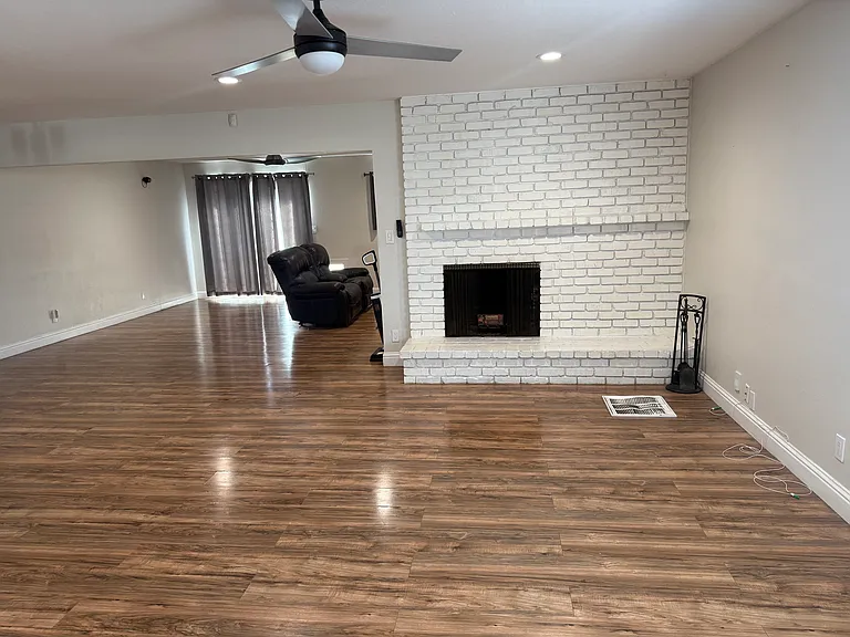 LIVING ROOM #2