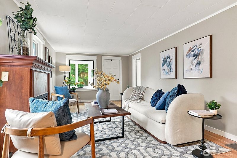 4th image of 2110 N 86th Street