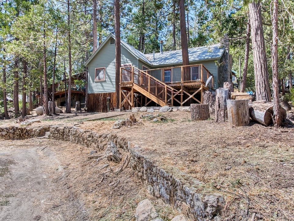 1st image of 41906 Meadow Ln
