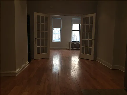 Rented by R New York | media 33