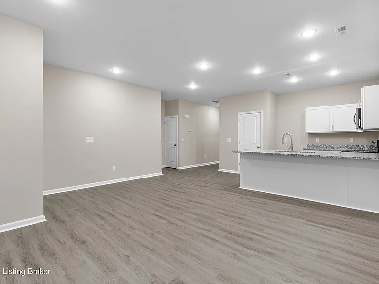 3200 Maldon Ct — Photo 5