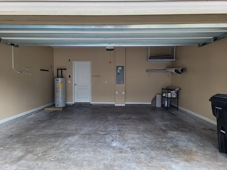 2755 Hollybrook Ln — Photo 28