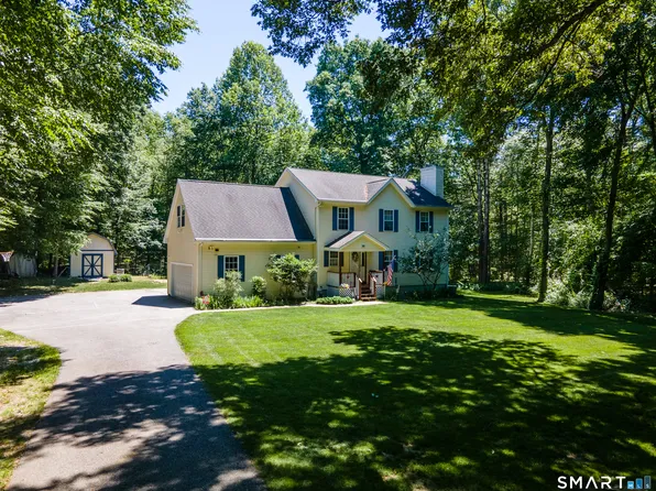 264 North Wawecus Hill Road, Norwich, CT 06360