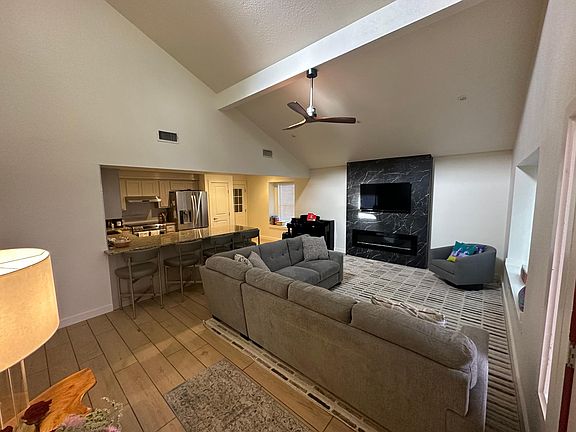 3rd image of 17154 Doral Ave