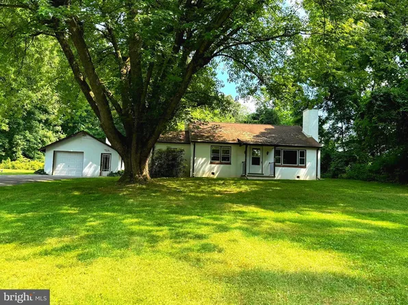 252 Hibernia Rd, Coatesville, PA 19320