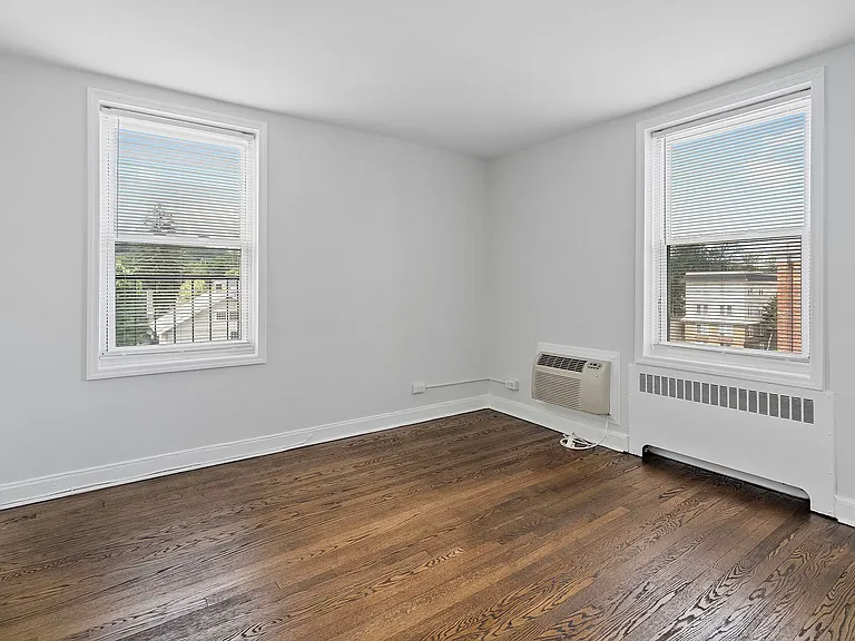 188 Bellevue Ave Apartments — Photo 18