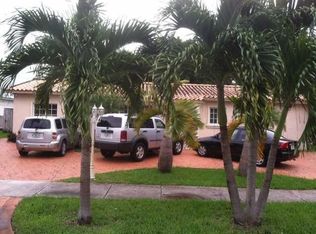 10879 Snapper Creek Dr, Miami, FL 33173