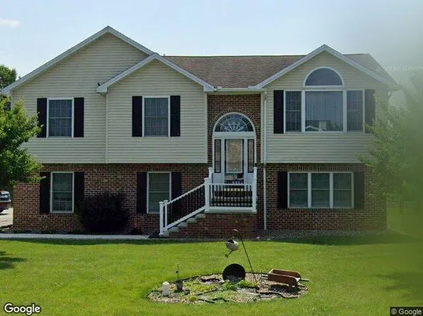 409 Wagners Dr, Shippensburg, PA 17257