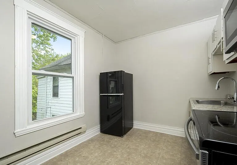 115 N Allen St #2 — Photo 4