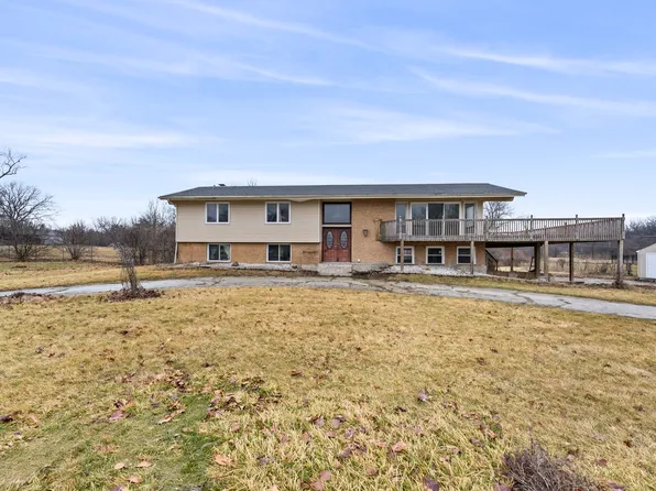 2 Wild Cherry Ln, Palos Park, IL 60464