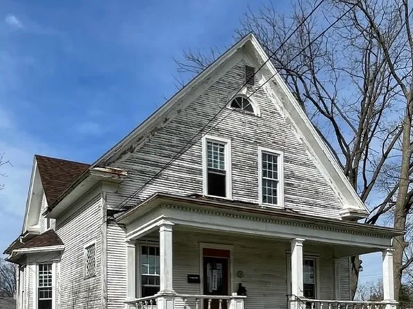 521 E Wood St, Paris, IL 61944