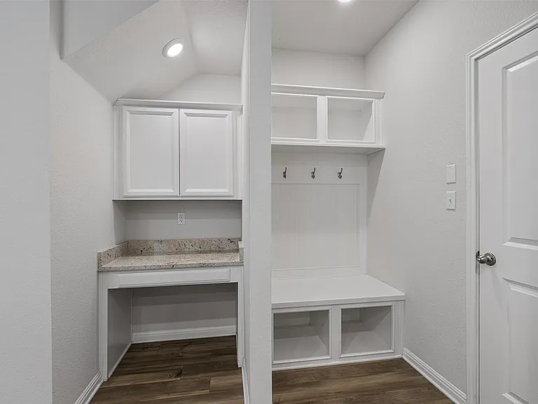 868 Lone Peak Way — Photo 11