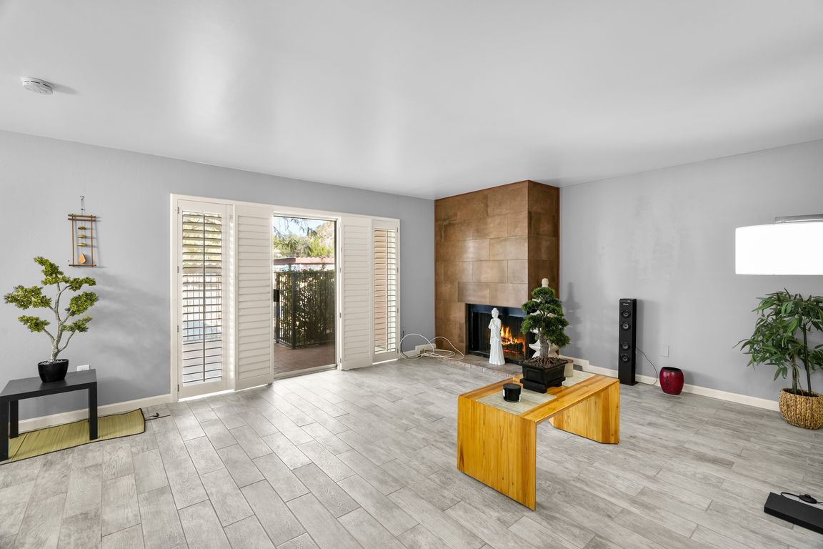 next background image