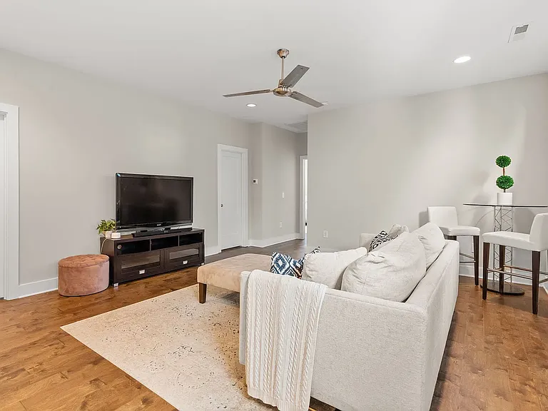 1213 Keller Ave — Photo 25