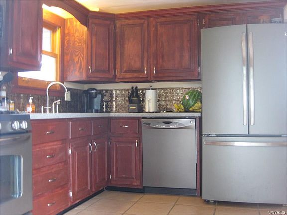 4th image of 42 Kibler Dr