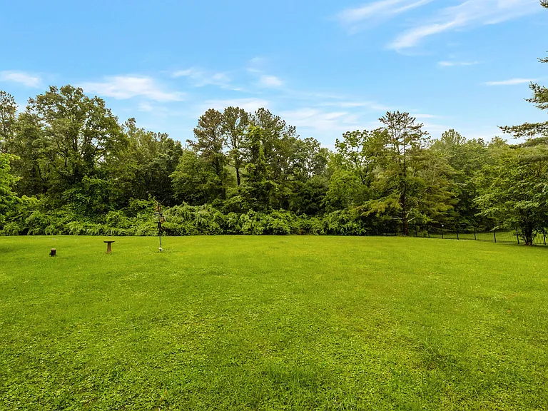 10904 Belgravia Ct — Photo 52