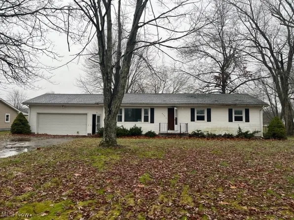 330 Susan Dr, Jefferson, OH 44047