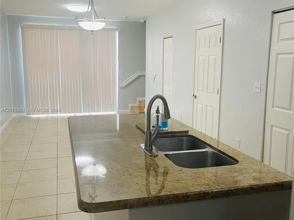 6364 Landings Way, Fort Lauderdale, FL 33321
