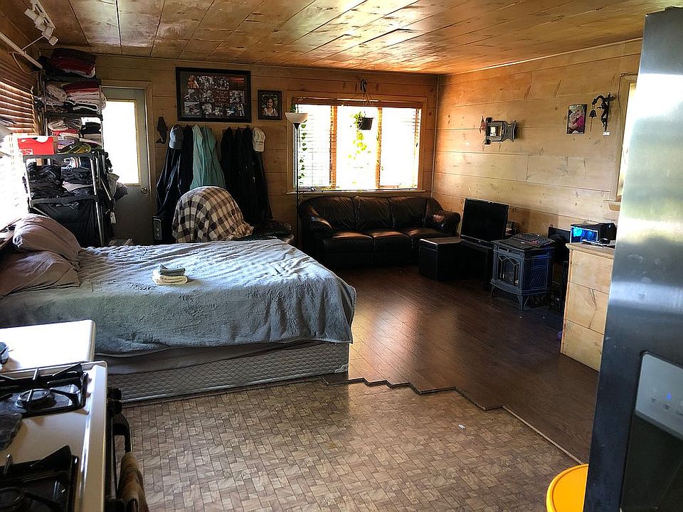 2nd image of 80 Bond Rd