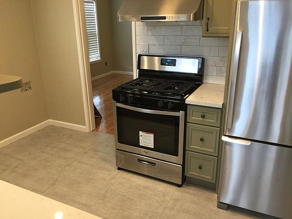 4th image of 1092 Franquette Ave