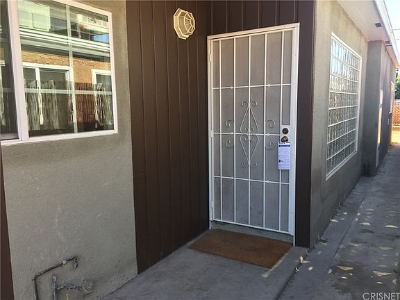 2nd image of 1115 N Buena Vista St