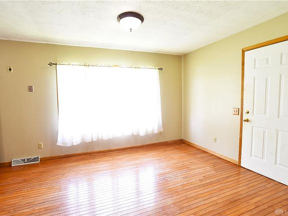 5th image of 4521 Fair Park Ave