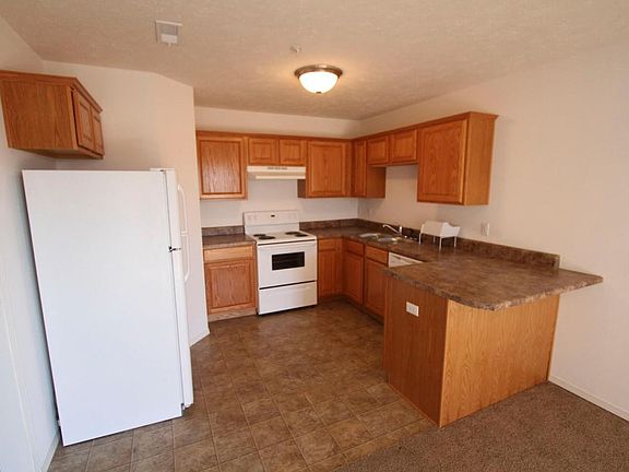 Enjoy your meals in our cozy kitchen with quality appliances
