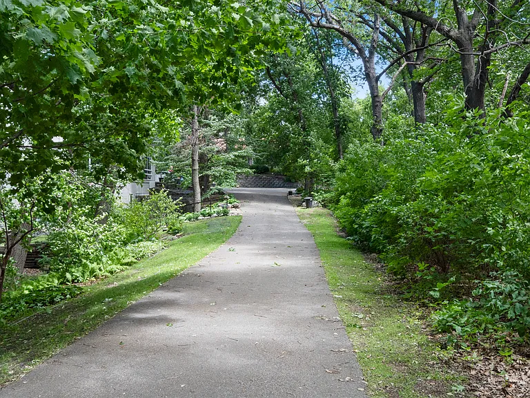 3750 Pilot Knob Rd — Photo 1